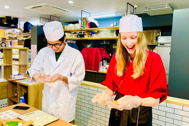 Kanazawa: Sushi & Japanese Cooking at a 56-Year Cooking School — photo 18