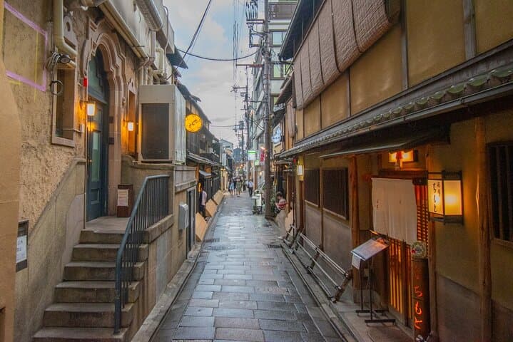 Takashi's local food adventure through Gion Kyoto tips of Ramen — photo 3