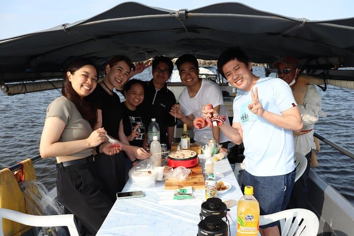 Takoyaki Cooking Experience in Osaka Bay by Cruise — photo 10