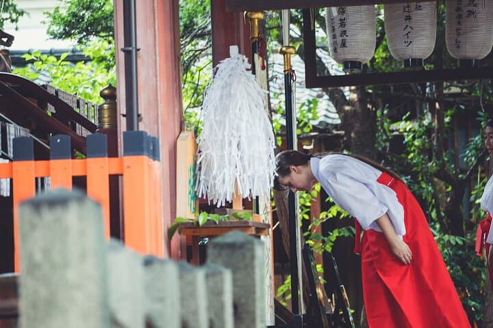 Miko Small Group Experience at Takenobu Inari Jinja Shrine — photo 4