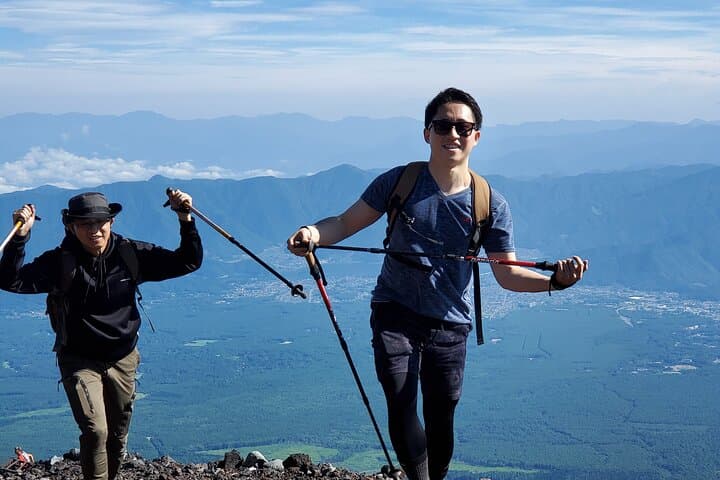 Private Trekking Experience up to 7th station in Mt. Fuji by Car — photo 2