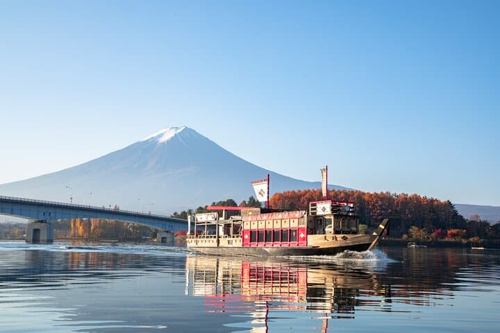 Discover Mt. Fuji area & Lake Kawaguchiko Sightseeing Day Tour — photo 11