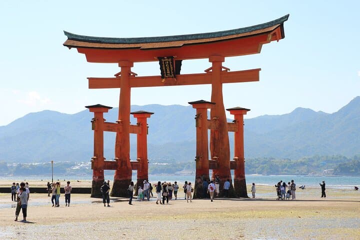 1-Day Private Sightseeing Tour in Hiroshima and Miyajima Island — photo 6