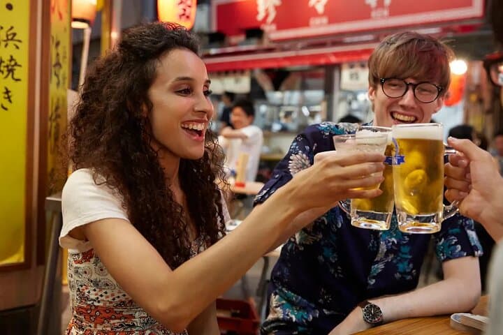 Private Shinjuku Bar Hopping Tour with Guide