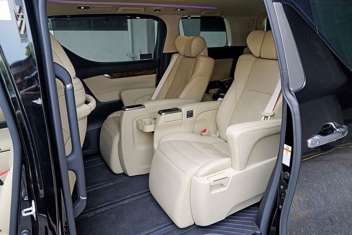 Private Transfer from Haneda Airport HND to Tokyo City By Van — photo 3