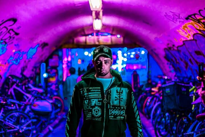 1 Hour Tokyo Cyberpunk Photo Session — photo 8