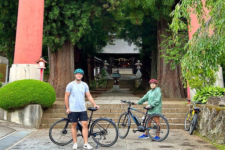Lake Kawaguchi Explorer: E-Bike Guided Tour — photo 2