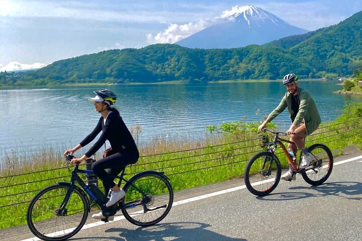 Lake Kawaguchi Explorer: E-Bike Guided Tour — photo 3