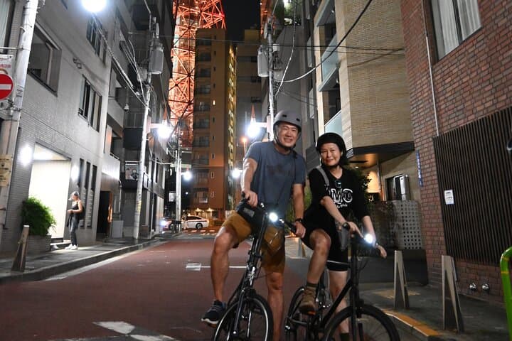 2-Hour Tokyo Night Bike Tour: Shibuya, City Lights & Tokyo Tower — photo 17