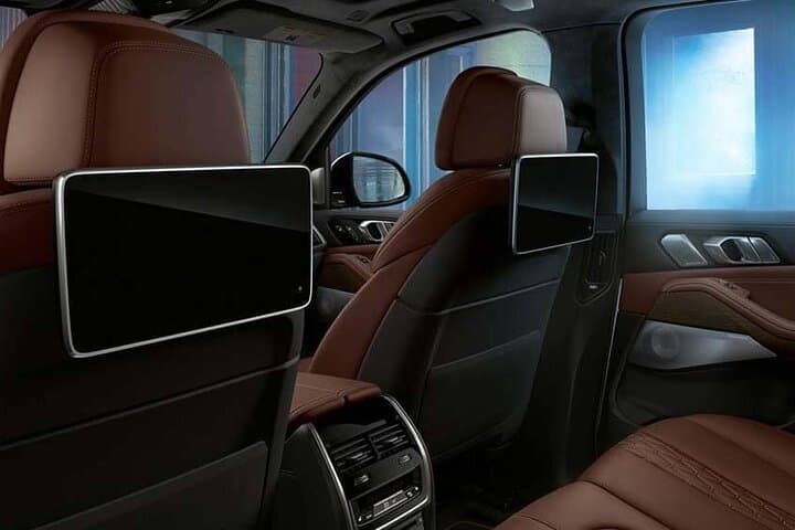 Shopper's Dream: Private Tokyo Shopping Tour in Luxury SUV — photo 8