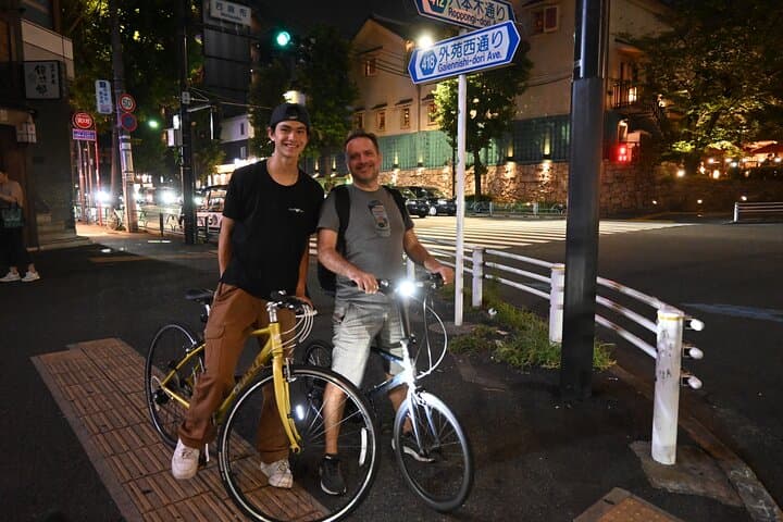 2-Hour Tokyo Night Bike Tour: Shibuya, City Lights & Tokyo Tower — photo 10