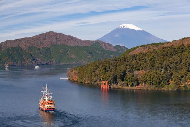 Private Hakone Tour with a Luxury Van — photo 1