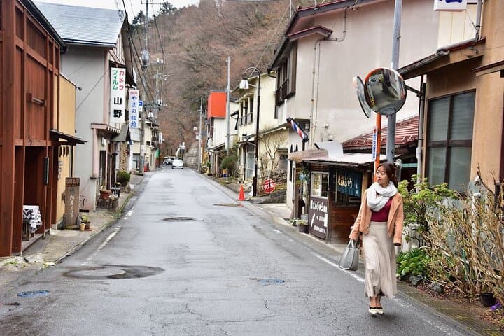 Hot Spring Town Walking Tour in Shima Onsen — photo 2