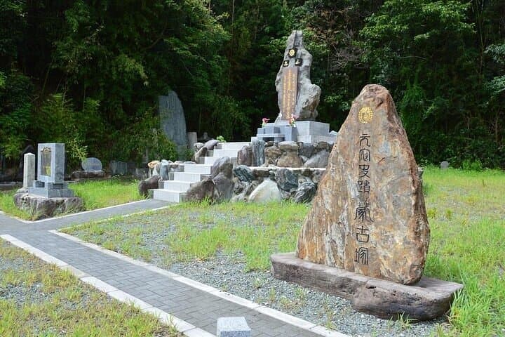 Half Day Fukuoka Island Car Tour with Food — photo 3