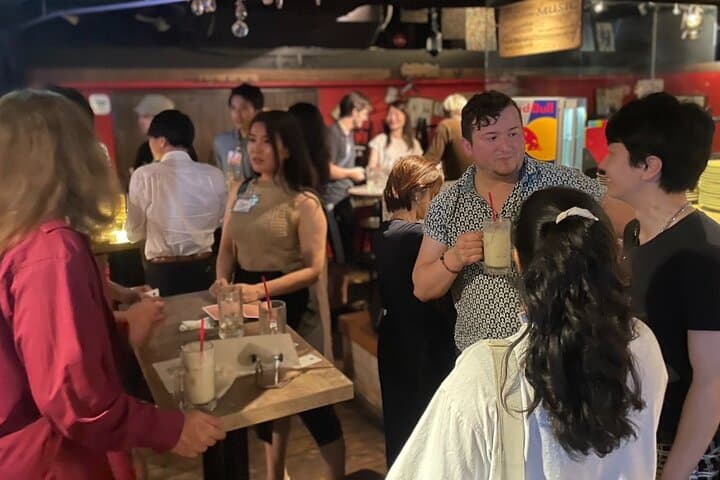 Shinjuku Locals &Traveller Meet&Drink Experience Solo going Party — photo 7