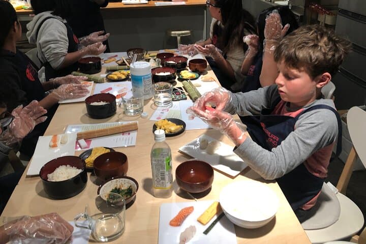 Experience Sushi Making Class in Tokyo — photo 3