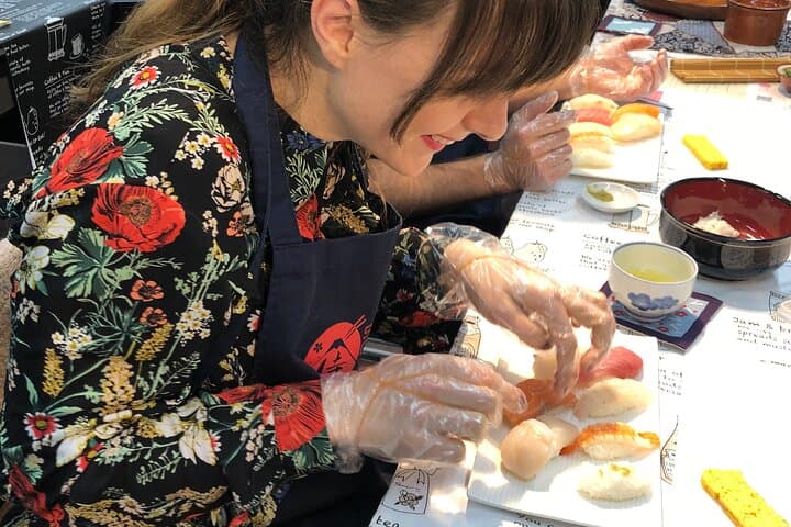 Experience Sushi Making Class in Tokyo — photo 4