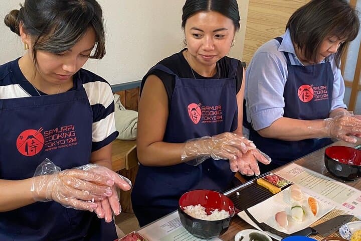 Experience Sushi Making Class in Tokyo — photo 7