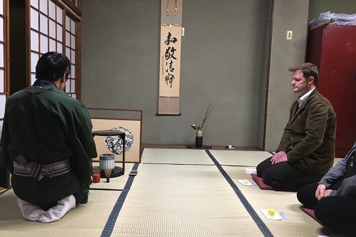Japanese Style Room Tea Ceremony Class in Marugamemachi — photo 12