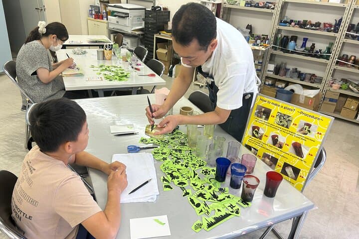 Handmade Japanese Glass Art Sandblasting Workshop in Tokyo — photo 11