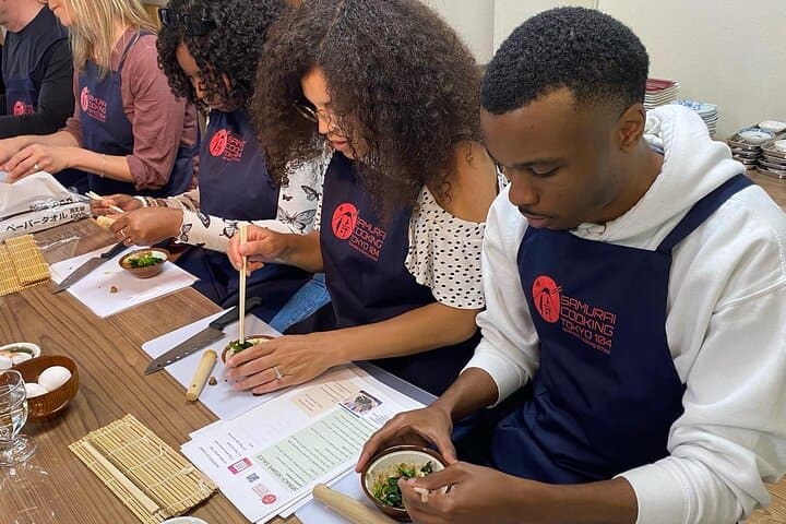 Experience Sushi Making Class in Tokyo — photo 10