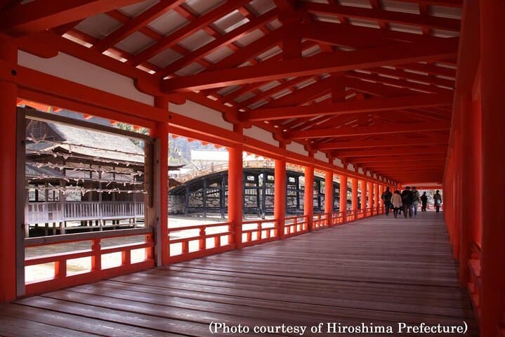 Full Day Hiroshima and Miyajima Tour by Bullet Train from Kyoto — photo 5