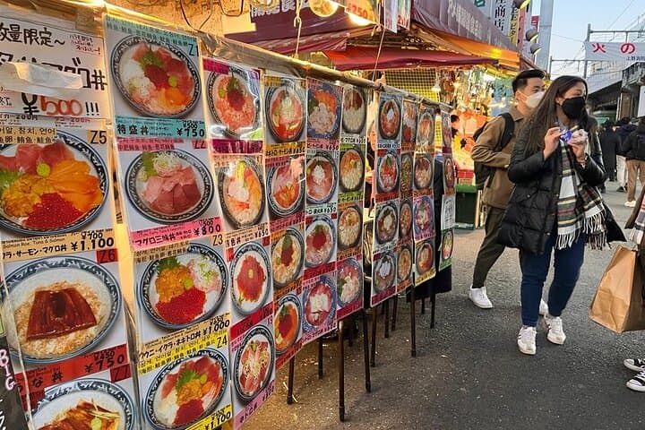 Cook an Okonomiyaki at restaurant & Walking Tour in Ueno — photo 9