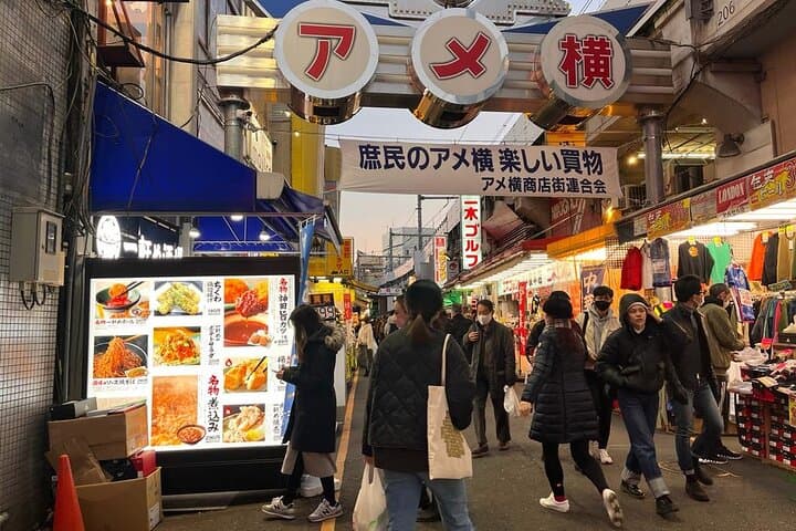 Cook an Okonomiyaki at restaurant & Walking Tour in Ueno — photo 11