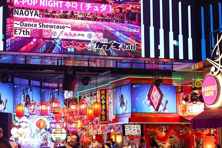 Private Shinjuku Bar Hopping Tour with Guide — photo 15