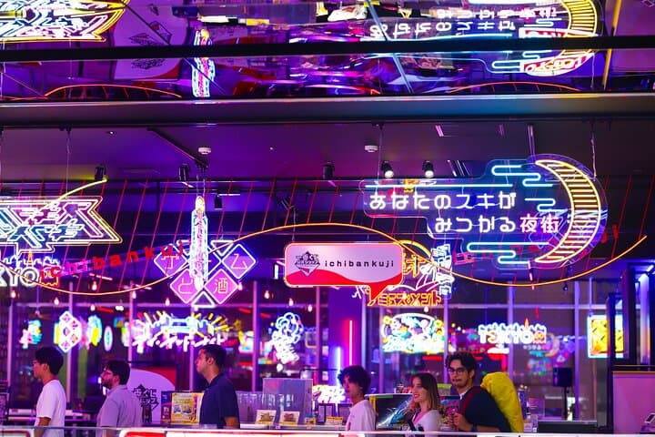 Private Shinjuku Bar Hopping Tour with Guide — photo 11