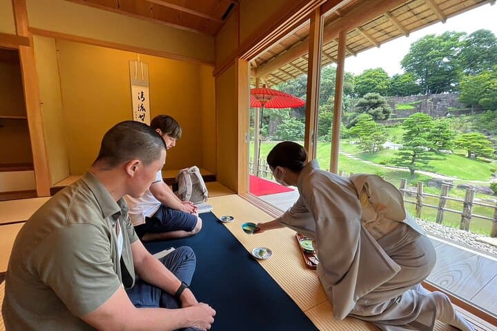 Full-Day Tour from Kanazawa: Samurai, Matcha, Gardens and Geisha — photo 3