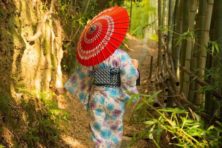 Guided Photoshoot of Fushimi Inari Shrine and Secret Bamboo Grove — photo 10