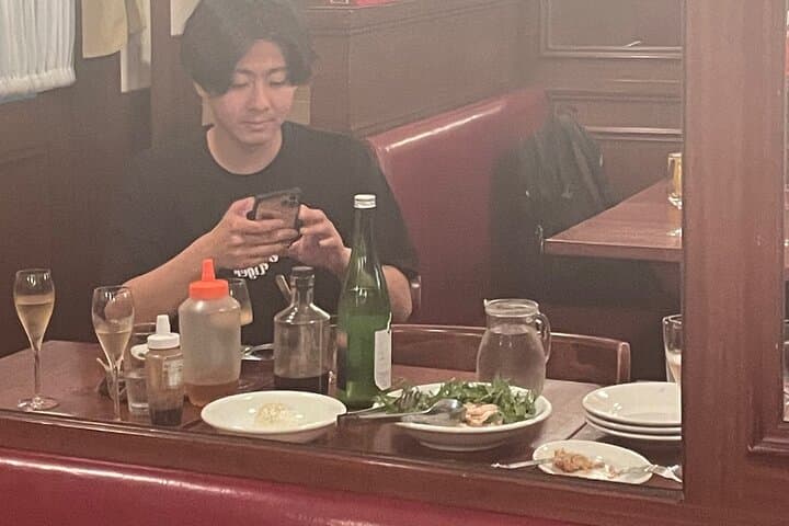 Private smartphone photography in Osaka — photo 11