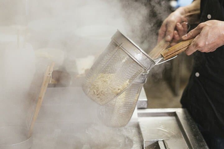 Easy Ramen making experience in Kabukicho, Shinjuku — photo 9