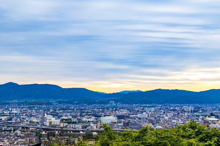 Fushimi Inari Mountain Hiking Tour with a Local Guide — photo 8