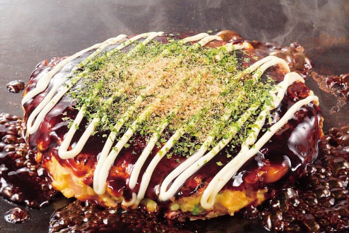 Cook an Okonomiyaki at restaurant & Walking Tour in Ueno — photo 2