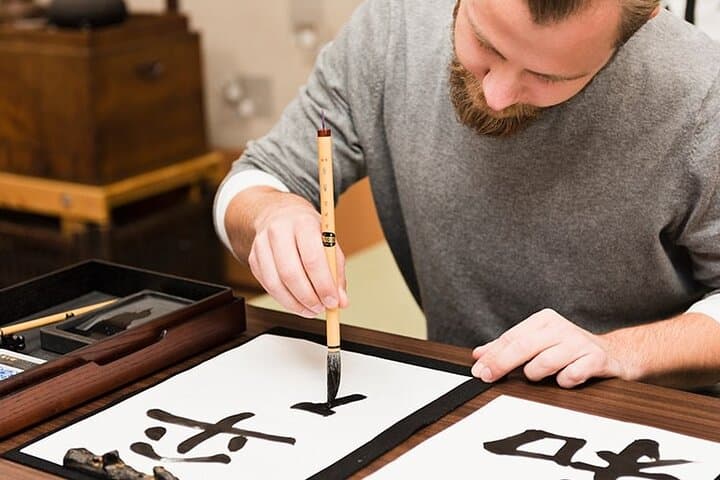 Calligraphy Workshop in Namba, Dotonbori — photo 2