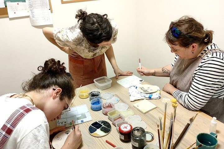 2 Hours Private Painting of Ceramics in Osaka — photo 4