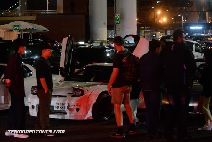 Luxury van Ride to famous car meet up spot Daikoku — photo 3