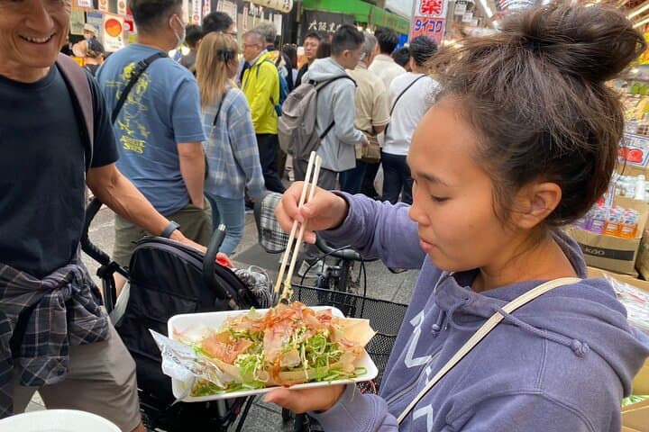PRIVATE 6hr, Food tour from Osaka Castle, Kuromon, Dotonbori. — photo 17