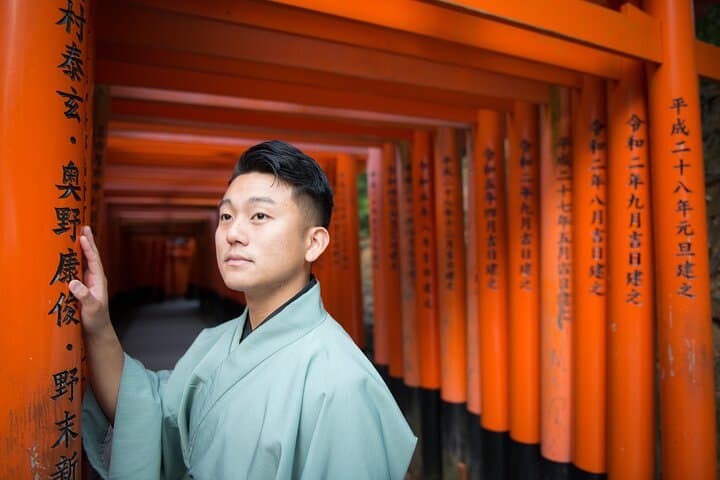 Guided Photoshoot of Fushimi Inari Shrine and Secret Bamboo Grove — photo 18