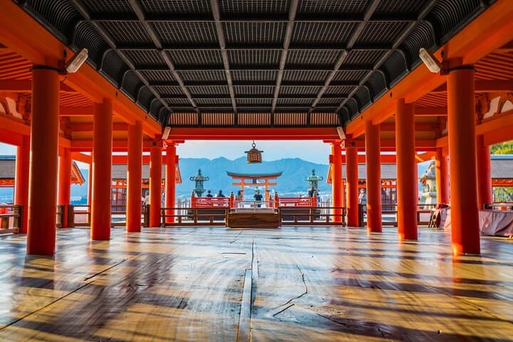 Hiroshima guide take you to two World Heritage Sites in Hiroshima