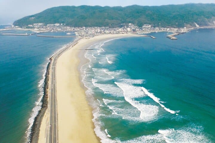 Day trip from central Fukuoka.Rental cycle in Shikanoshima island — photo 5