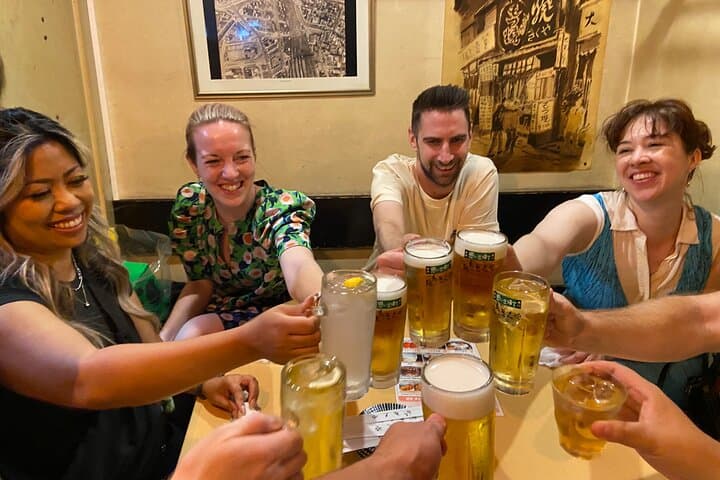 Bar Hopping Tour with a local Guide in Shinjuku — photo 4