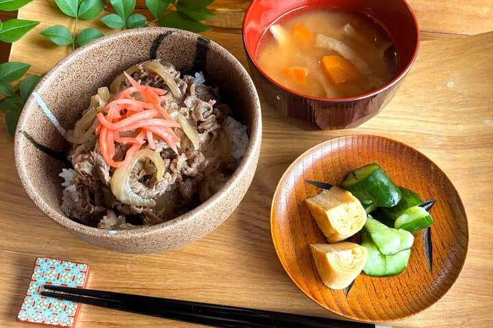 Gyudon - Japanese Beef Rice Bowl Cooking Experience — photo 1