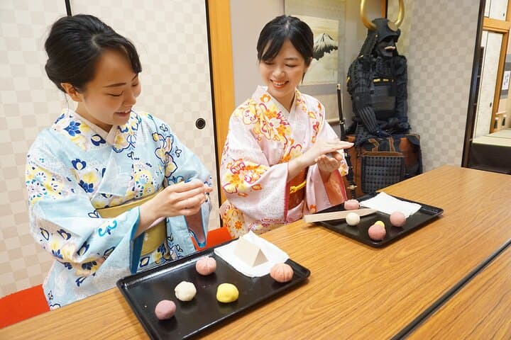 Tokyo 6hr Private Guided Tour & Japanese Sweets Making Experience — photo 1