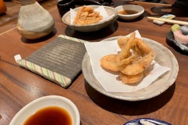 Osaka Castle and Back Alley Gourmet Private Tour — photo 13