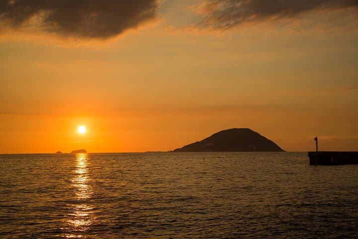 Day trip from central Fukuoka.Rental cycle in Shikanoshima island — photo 12