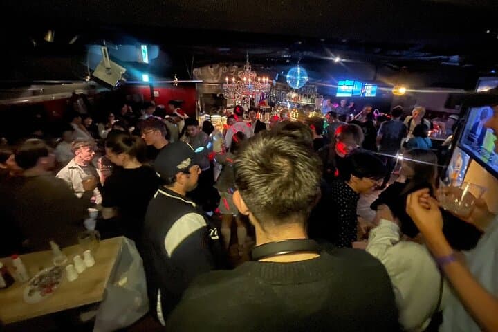 All We Can Drink and Make Friend Can Come Alone Party in Shinjuku — photo 11