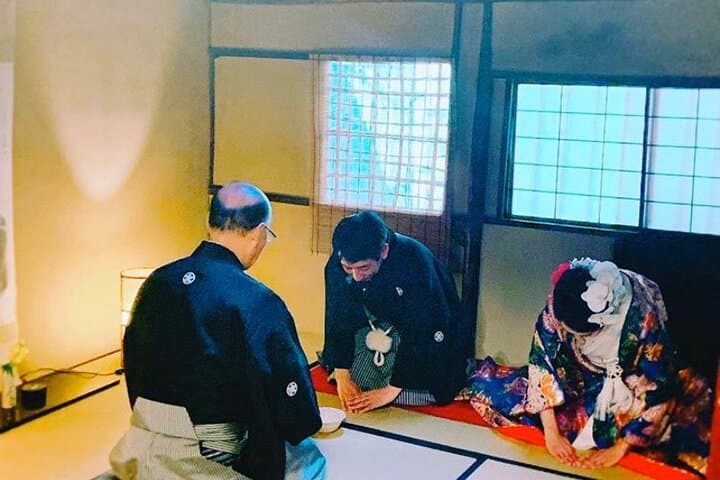 Private Tea Ceremony and Sake Tasting in Kyoto Samurai House — photo 6